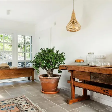 Kövirigó Családi Birtok Villa Gyulakeszi