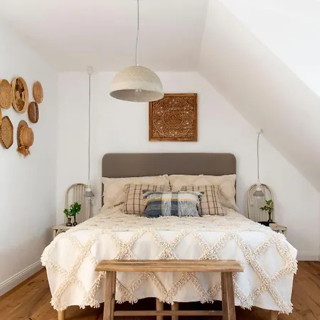 Kövirigó Családi Birtok Villa Gyulakeszi