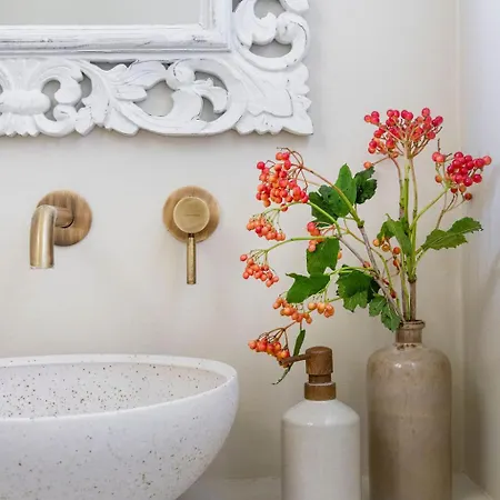 Kövirigó Családi Birtok