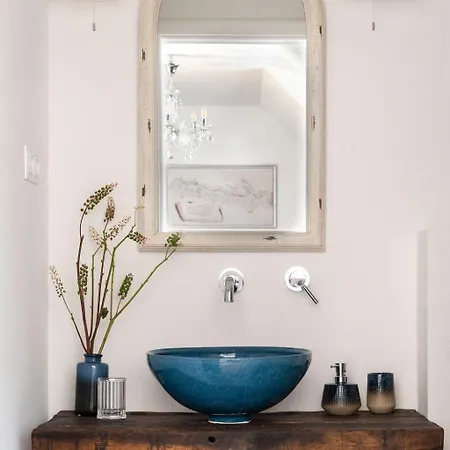 Kövirigó Családi Birtok * Gyulakeszi