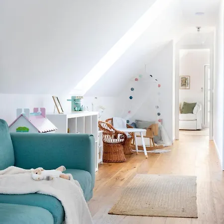 Villa Koevirigo Csaladi Birtok Gyulakeszi