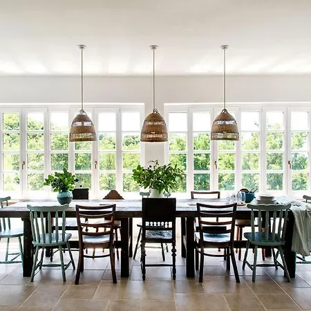 Kövirigó Családi Birtok Villa Gyulakeszi