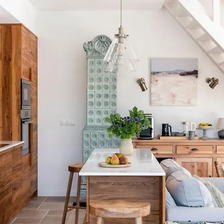 Kövirigó Családi Birtok Villa *