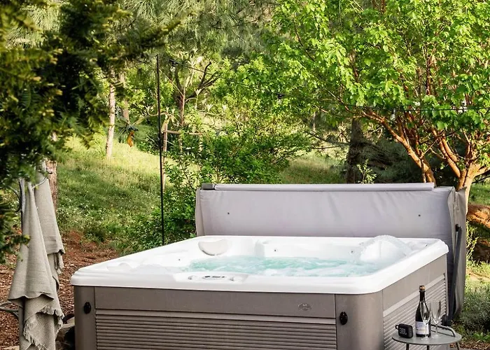 Koevirigo Csaladi Birtok Villa