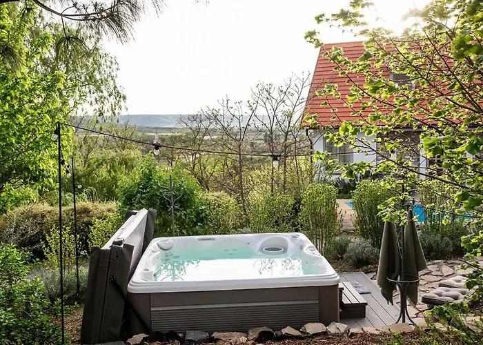 Villa Koevirigo Csaladi Birtok *