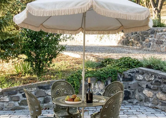 Koevirigo Csaladi Birtok Villa *